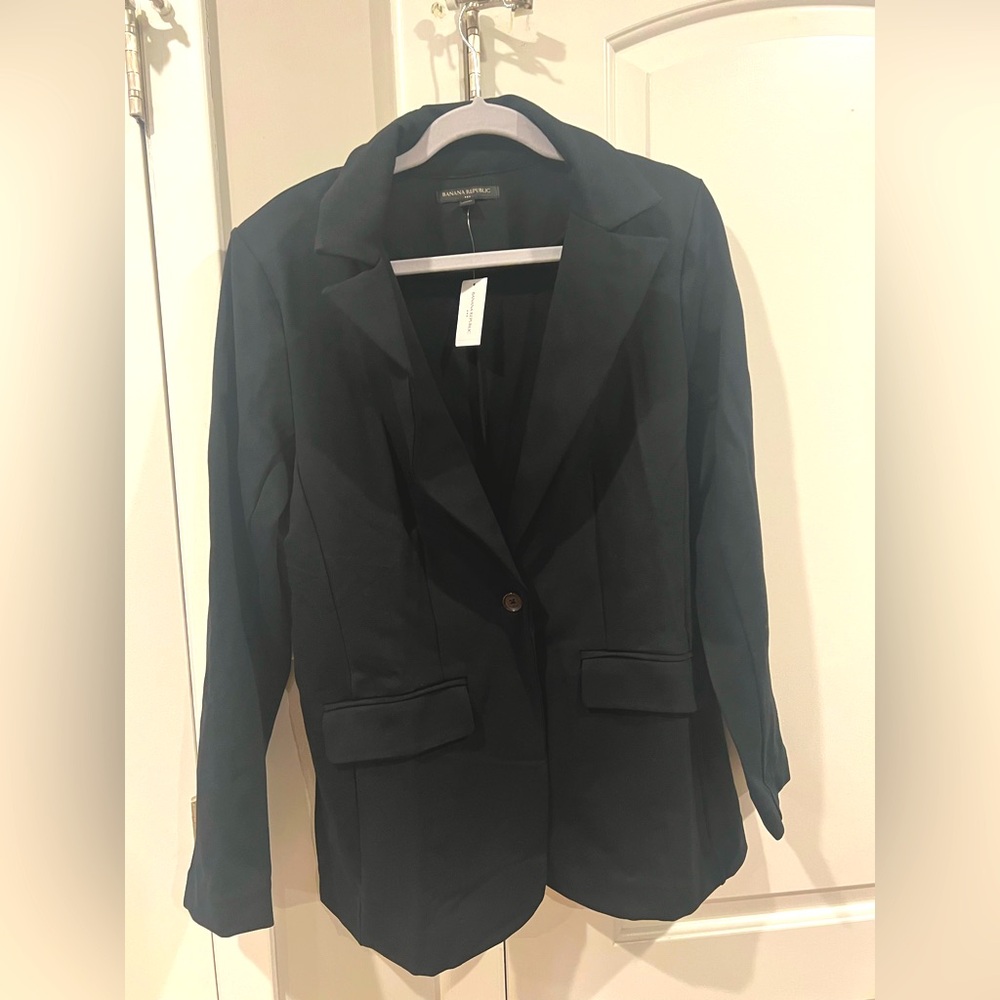 Banana Republic Relaxed Single Button Blazer
